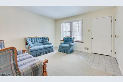 4 Deborah Ct, Robbinsville Township, NJ 08691 - Photo 6