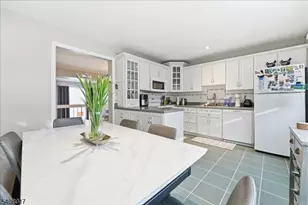 159 Henderson Pl, East Windsor Township, NJ 08520 - Photo 12