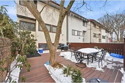 159 Henderson Pl, East Windsor Township, NJ 08520 - Photo 2