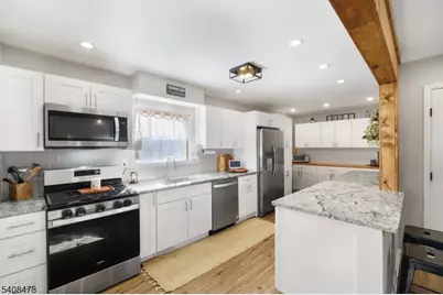 24 Plaza Dr, Hampton Township, NJ 07860 - Photo 2