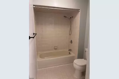 1004 Wetherburn Ct, Raritan Township, NJ 08822 - Photo 10