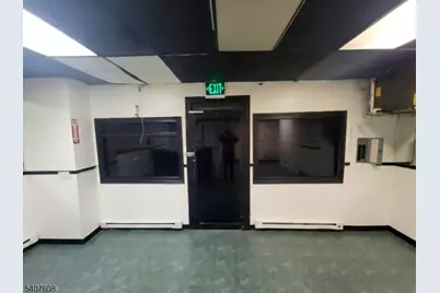 49 Sherman Ave, Newark, NJ 07114 - Photo 4