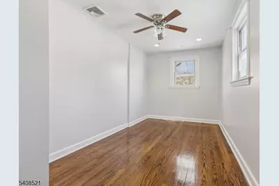 631 Valley St, Orange, NJ 07050 - Photo 16