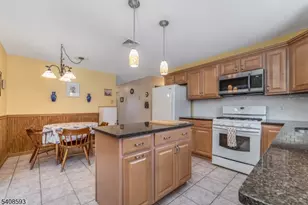 813 Culkin St, Phillipsburg, NJ 08865 - Photo 12