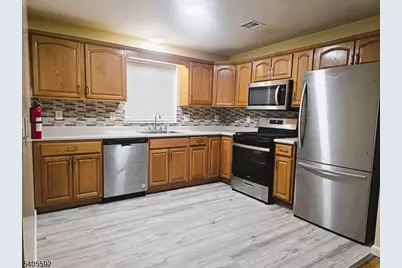 94 Palm St #1, Newark, NJ 07106 - Photo 2