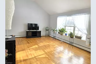 63 Halsey Rd, Hampton Township, NJ 07860 - Photo 4