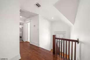 4 Francis Pl, Montclair, NJ 07042 - Photo 2