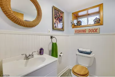 399 Martin Rd, Union Township, NJ 07083 - Photo 20