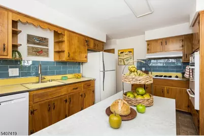 9 Glenfield Rd, Glen Ridge, NJ 07028 - Photo 22