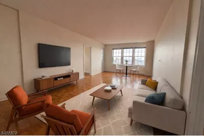 5 Roosevelt Pl #4A, Montclair Twp., NJ 07042 - Photo 18