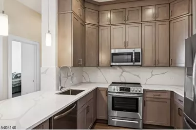 1 Carriage City Plz #1707, Rahway, NJ 07065 - Photo 1