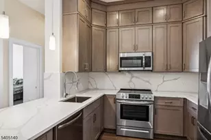 1 Carriage City Plz, Rahway, NJ 07065 - Photo 1