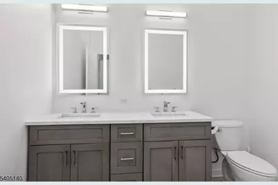 1 Carriage City Plz #1707, Rahway, NJ 07065 - Photo 8