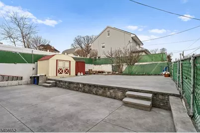 274 Greylock Pkwy, Belleville, NJ 07109 - Photo 10