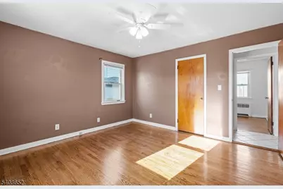 274 Greylock Pkwy, Belleville, NJ 07109 - Photo 32