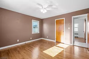 274 Greylock Pkwy, Belleville, NJ 07109 - Photo 32