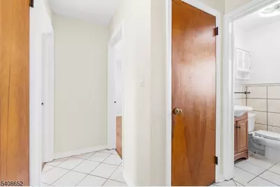 274 Greylock Pkwy, Belleville, NJ 07109 - Photo 36