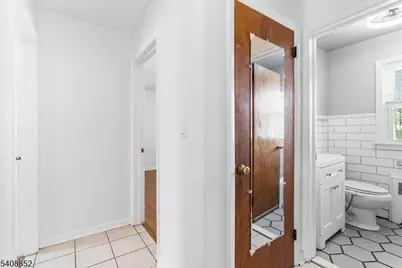 274 Greylock Pkwy, Belleville, NJ 07109 - Photo 18