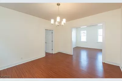 137 Hammond Ave, Passaic, NJ 07055 - Photo 10