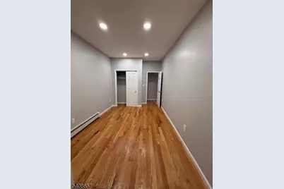 586 N 11th St, Newark, NJ 07107 - Photo 38