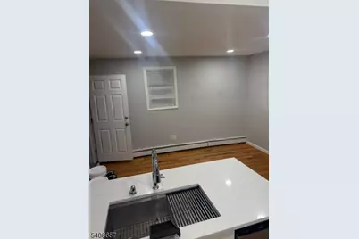 586 N 11th St, Newark, NJ 07107 - Photo 26