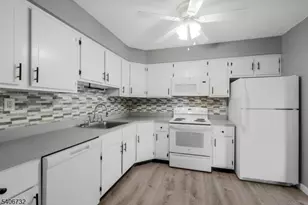 73-N Farm Rd, Hillsborough Township, NJ 08844 - Photo 4