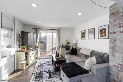 34 Ashwood Ave #2, Summit, NJ 07901 - Photo 2