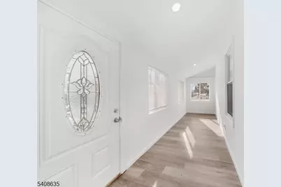 811 Jackson Ave, Linden, NJ 07036 - Photo 4