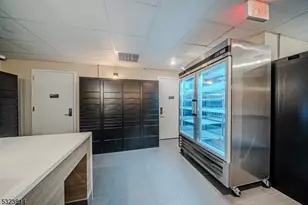 120 W Passaic St, Rochelle Park Township, NJ 07662 - Photo 18