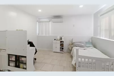 433 Chase Ave, Lyndhurst Township, NJ 07071 - Photo 16