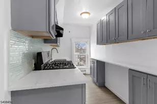 25 Kingsley St, West Orange Township, NJ 07052 - Photo 2