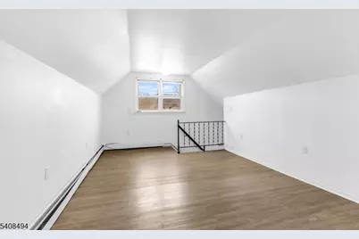 25 Kingsley St, West Orange Township, NJ 07052 - Photo 4