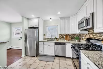 1022 Frank St, Roselle, NJ 07203 - Photo 12