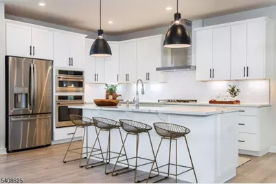 67 Willow Ln, Parsippany, NJ 07054 - Photo 12