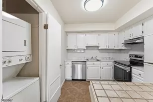 1250 N Broad St, Hillside Twp., NJ 07205 - Photo 6