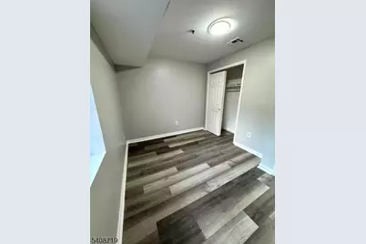 40-42 Hinsdale Pl, Newark, NJ 07104 - Photo 10