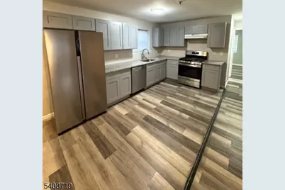 40-42 Hinsdale Pl, Newark, NJ 07104 - Photo 4