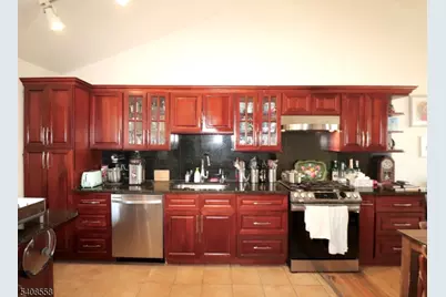 99 Philip Ave, Elmwood Park, NJ 07407 - Photo 2