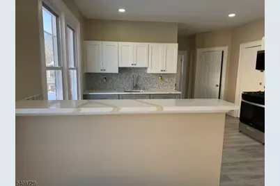 56 Smith, Newark, NJ 07106 - Photo 4