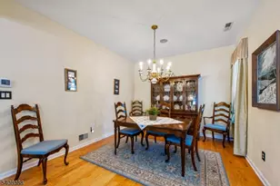 136 Crestview Ln, Mount Arlington, NJ 07856 - Photo 4