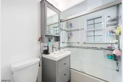 119 E 13th St, Linden, NJ 07036 - Photo 4