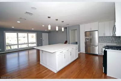 53 Summit Ave, Long Hill Township, NJ 07933 - Photo 8