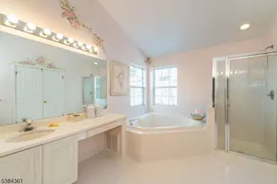 19 Morning Watch Rd, Wayne, NJ 07470 - Photo 14