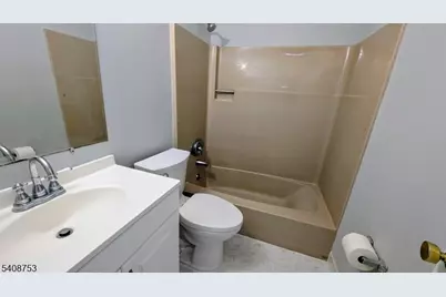 104 Bluebird Dr, Hillsborough Township, NJ 08844 - Photo 16