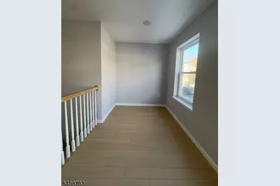 27 Isabella Ave 1st Fl #2, Newark, NJ 07106 - Photo 4