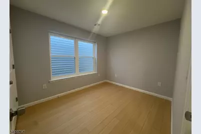 27 Isabella Ave 2nd Fl #2, Newark, NJ 07106 - Photo 18