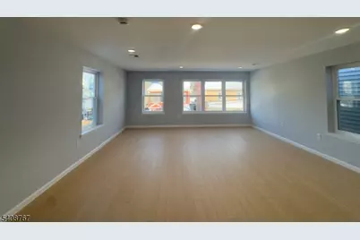27 Isabella Ave 2nd Fl #2, Newark, NJ 07106 - Photo 10