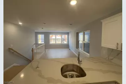 29 Isabella Ave 1st Fl #2, Newark, NJ 07106 - Photo 8