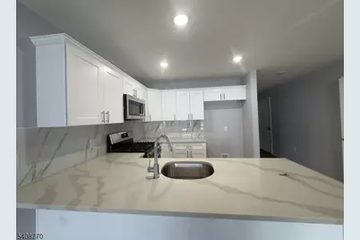 29 Isabella Ave 1st Fl #2, Newark, NJ 07106 - Photo 2