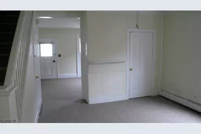 5 Wells Ave, Hampton Boro, NJ 08827 - Photo 8